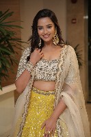Actress Pujita Ponnada Stills